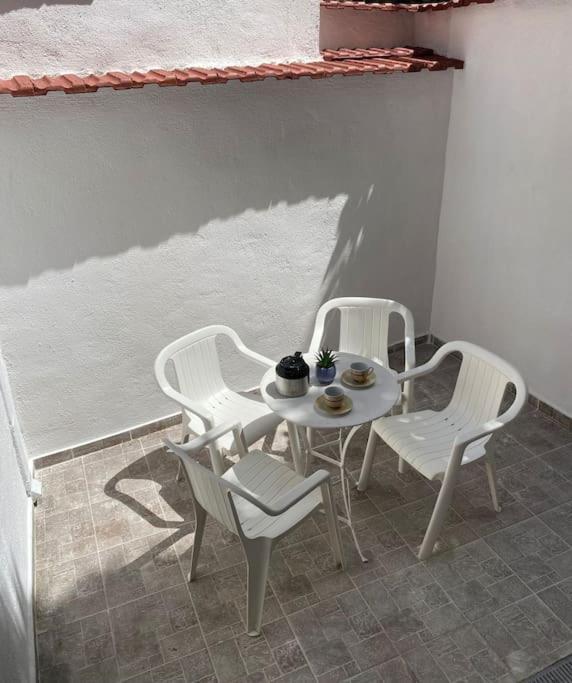 Apartmán Modern 2Br Near Centre -5Min Wlk Patras Exteriér fotografie